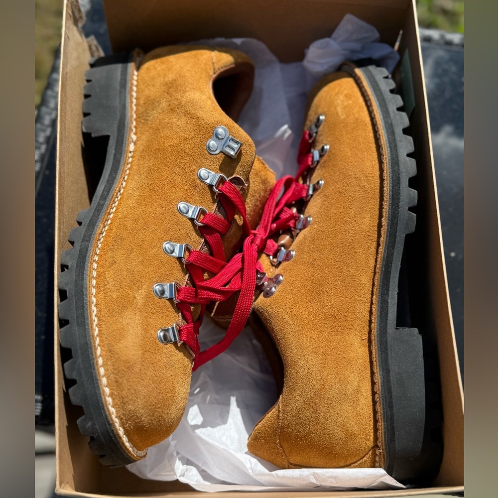 ‼️ SOLD‼️- J.Crew low top hiking boots